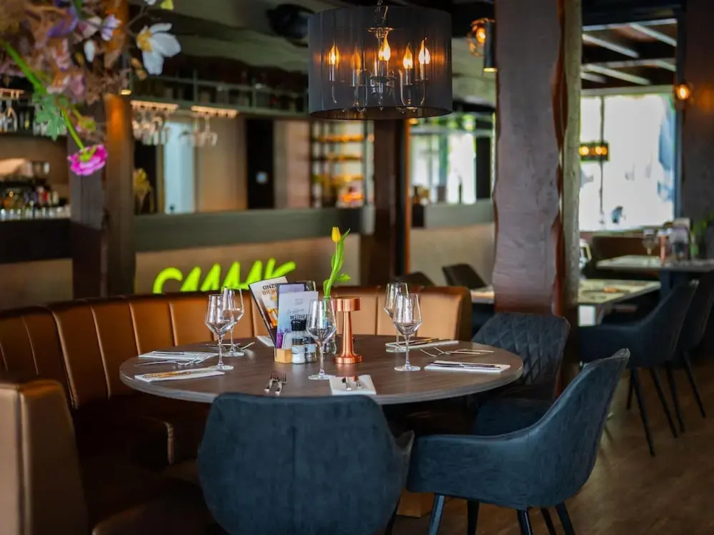 Nature-connected Modern Stay