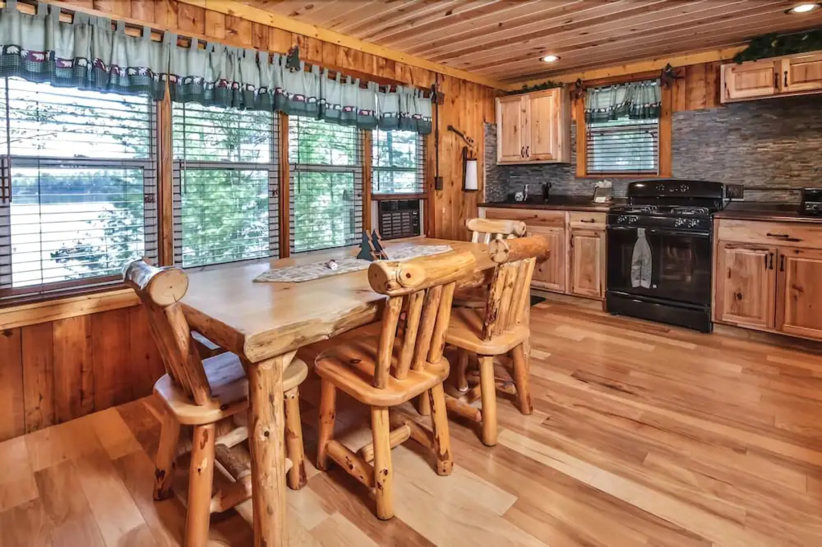 Birch Point - 2 Br Cottage