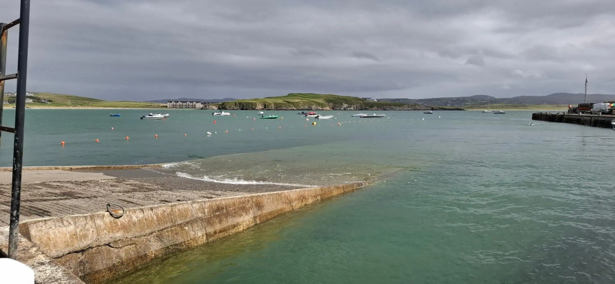 Blue Door 1 Bedroom Apartment for couple Carrigart