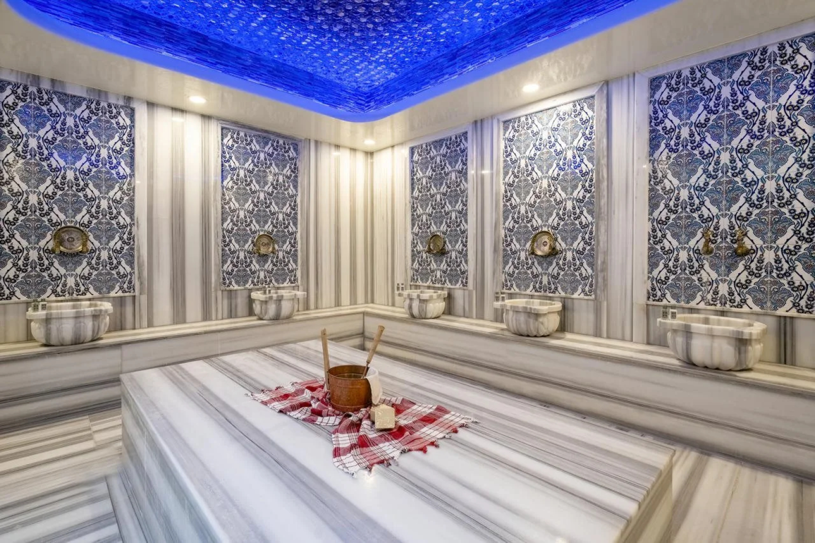 The Nowness Luxury Hotel & Spa (Adults Only 16+)