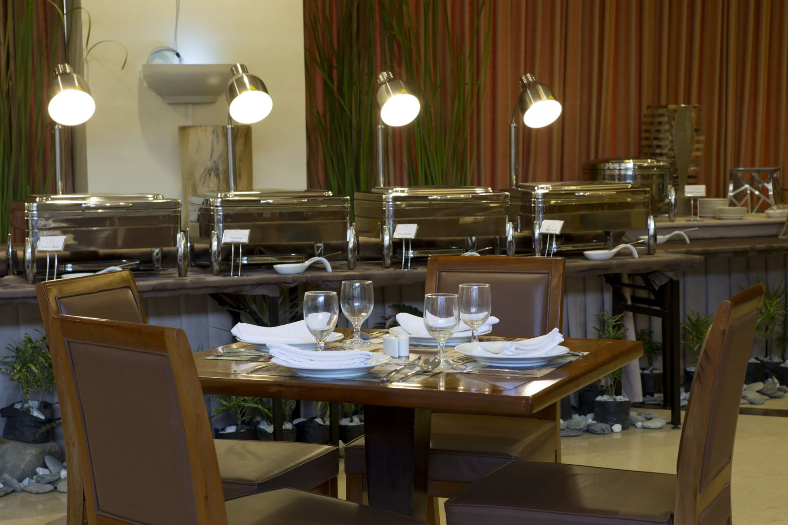 Royce Hotel & Casino