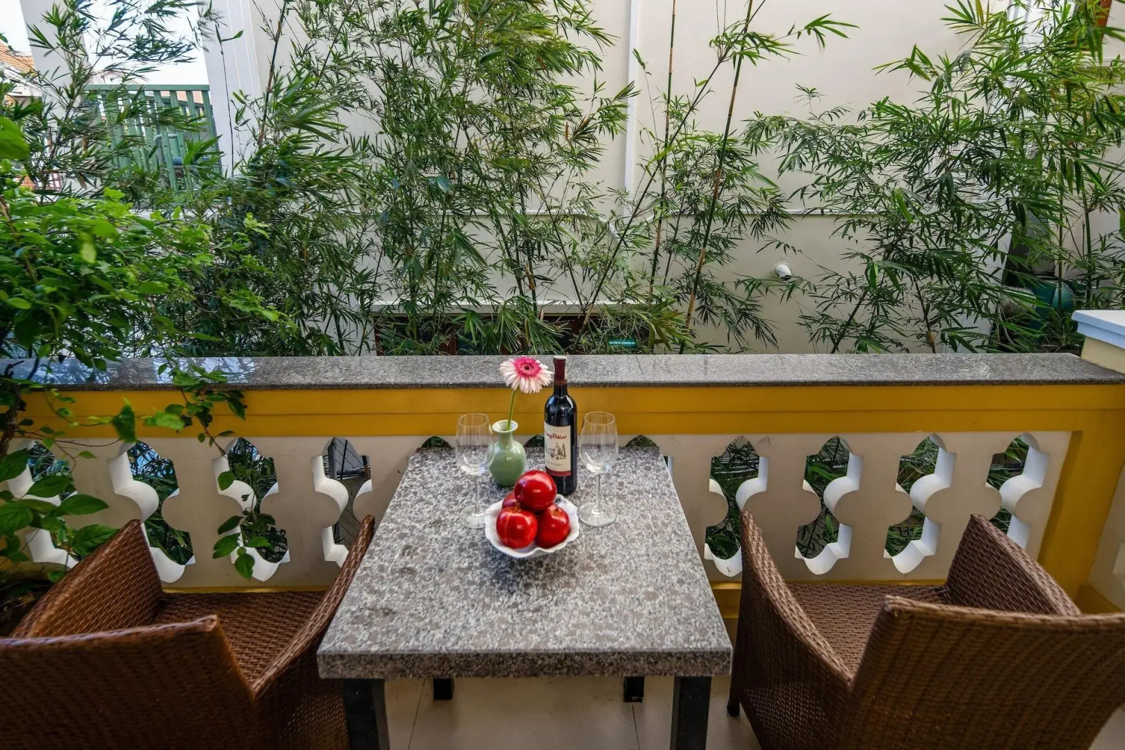 Triple Riverside Villa Hotel Hoian
