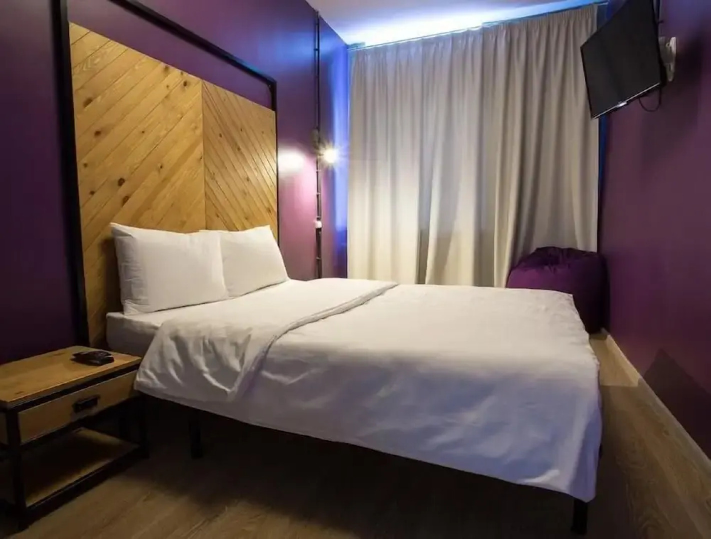 Капсульный отель и хостел de Lux ApraxInn