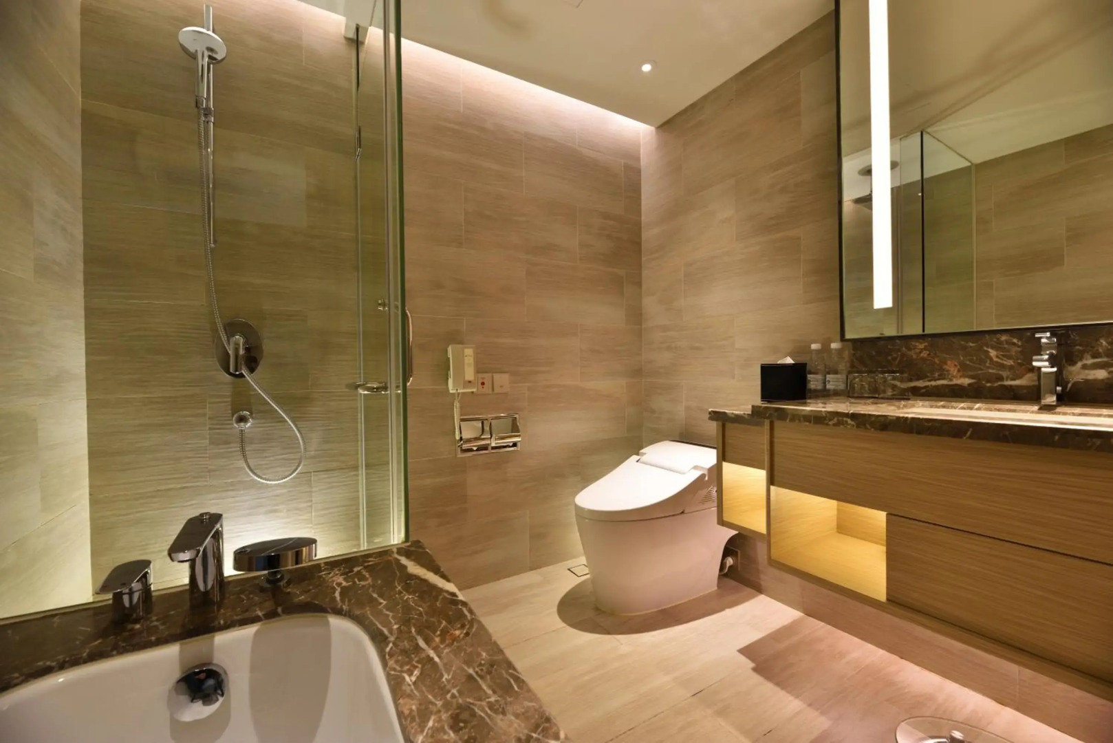 Hotel Equatorial Shanghai