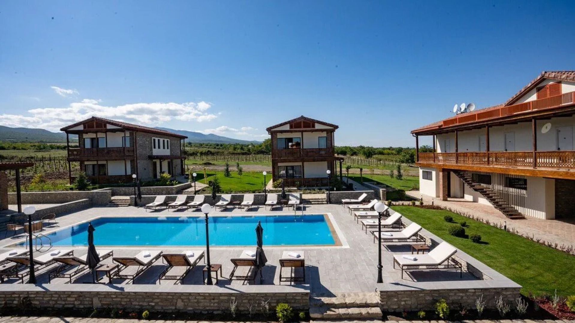 Chateau Mosmieri Resort