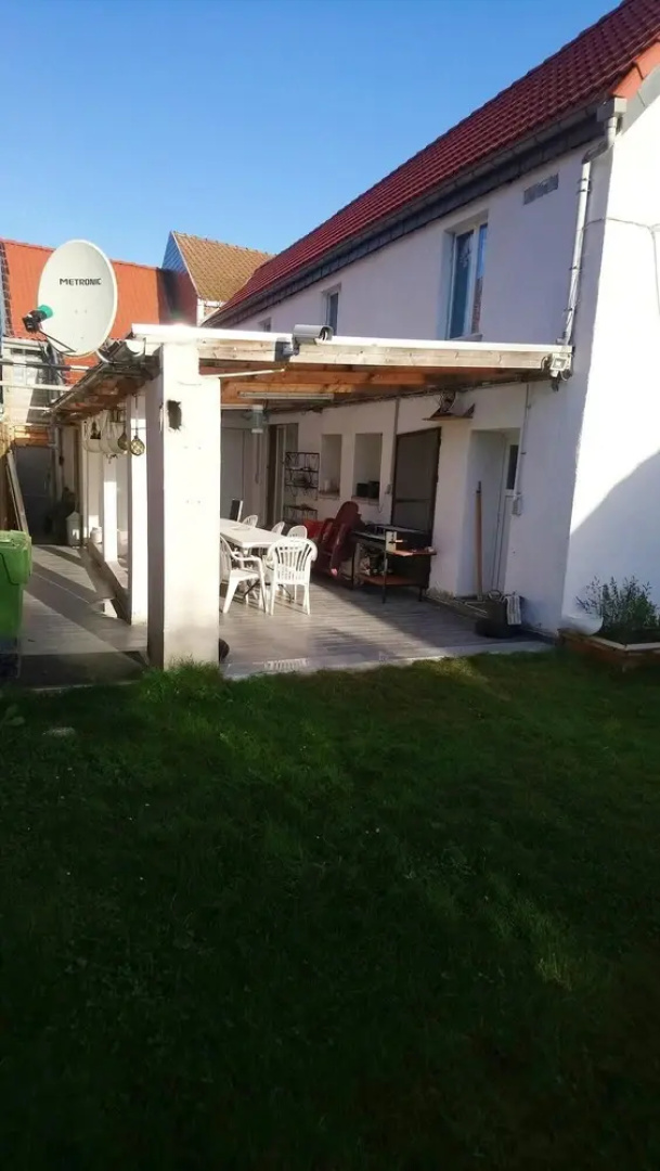 House With 5 Bedrooms in Tongeren, With Furnished Garden and Wifi
