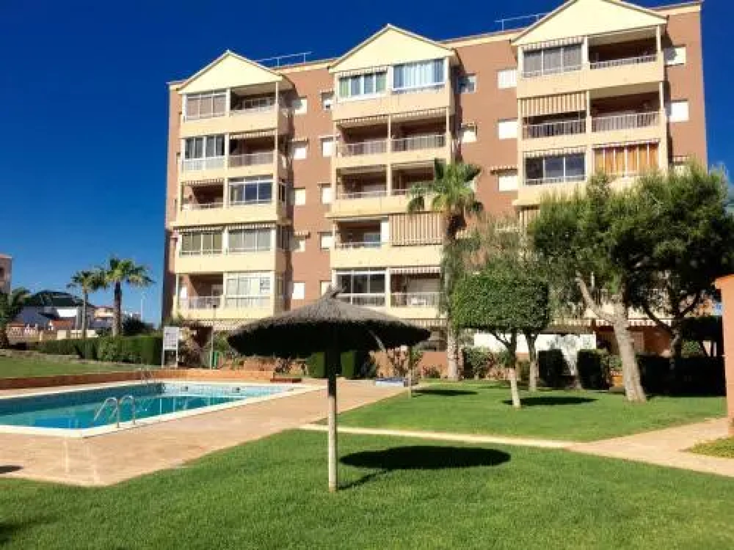 Apartamentos Arenales Del Sol II