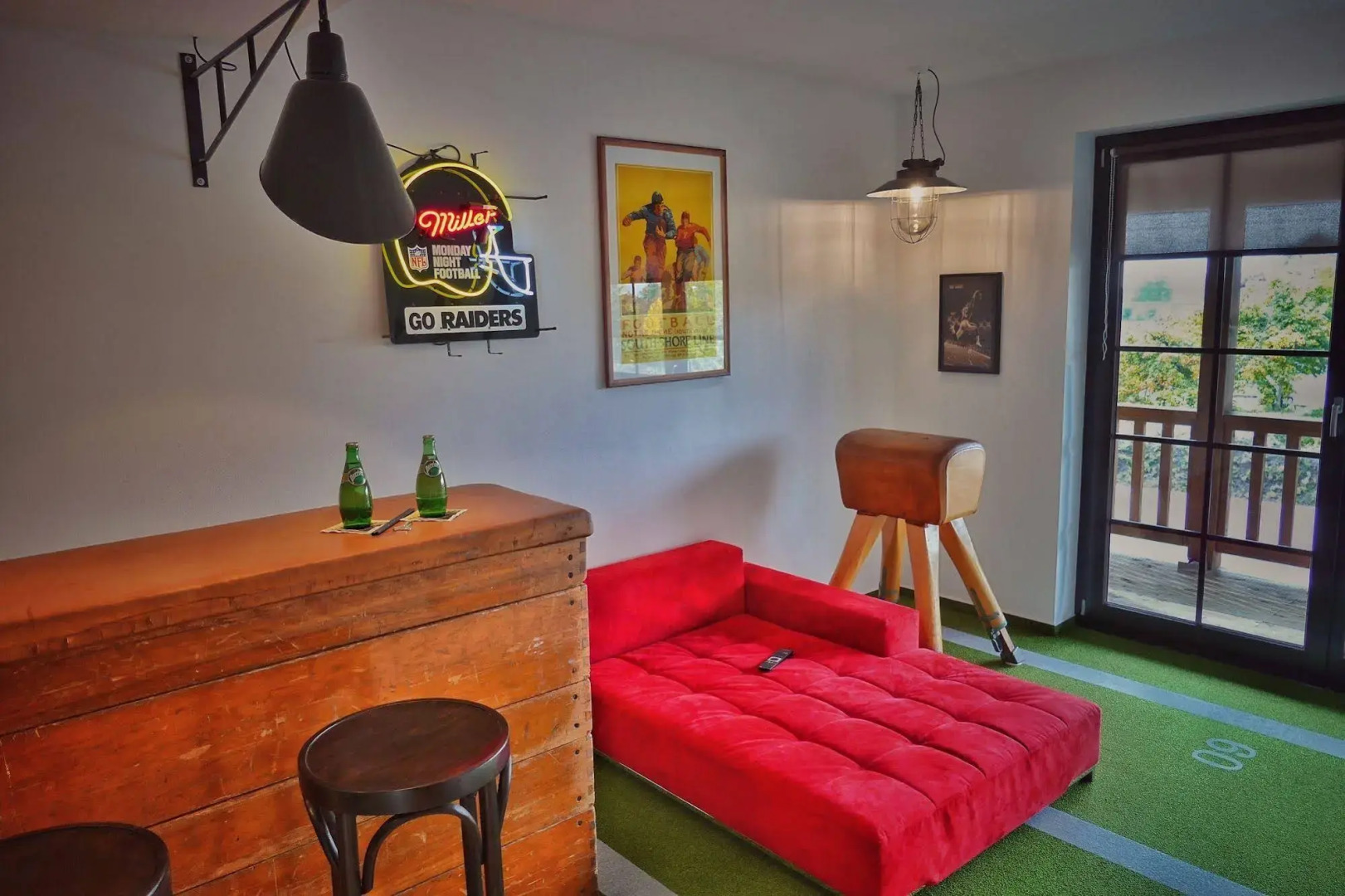 Road Stop Neandertal