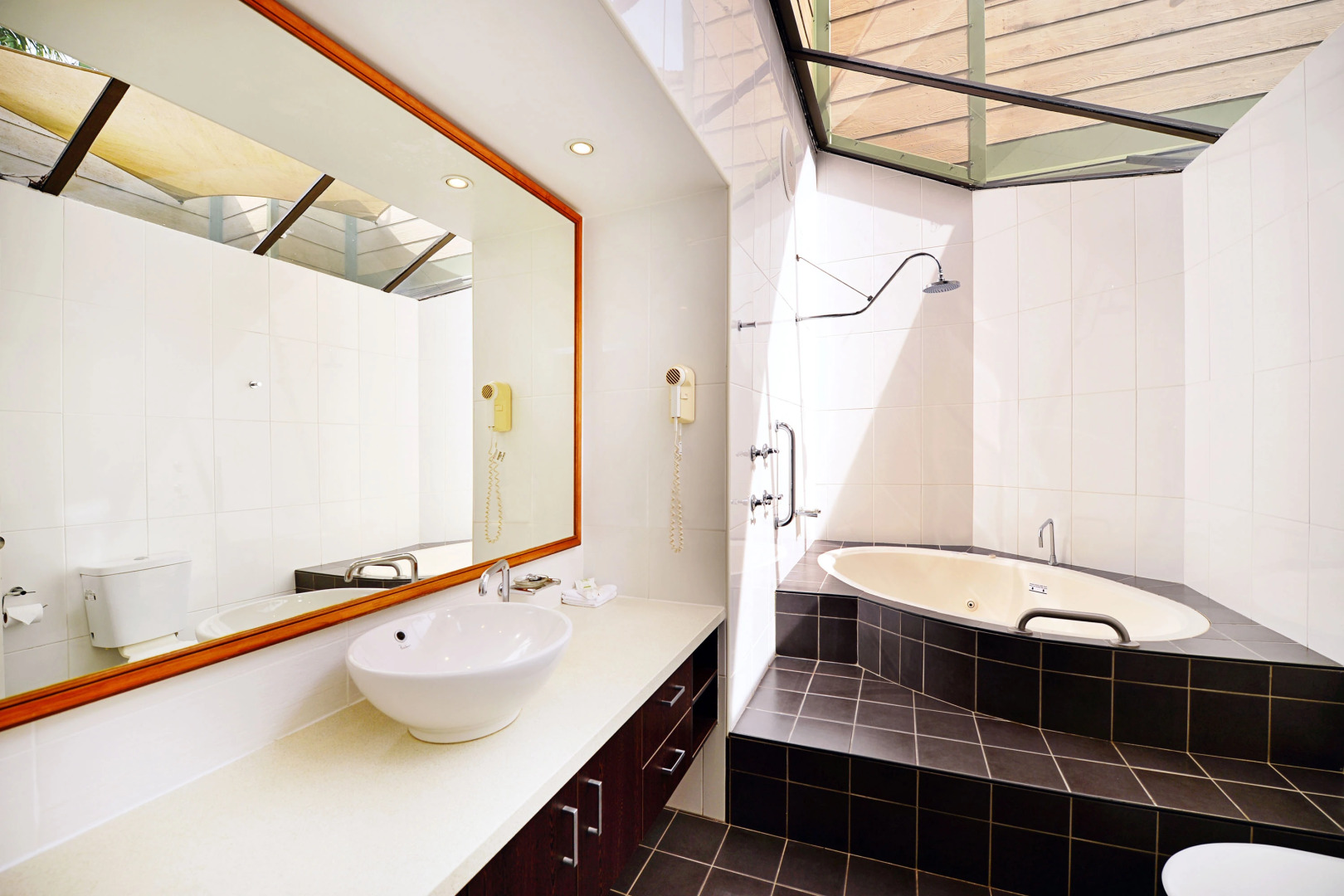 BreakFree Aanuka Beach Resort