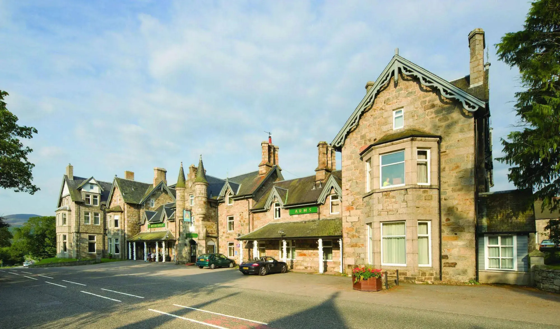 The Invercauld Arms Hotel
