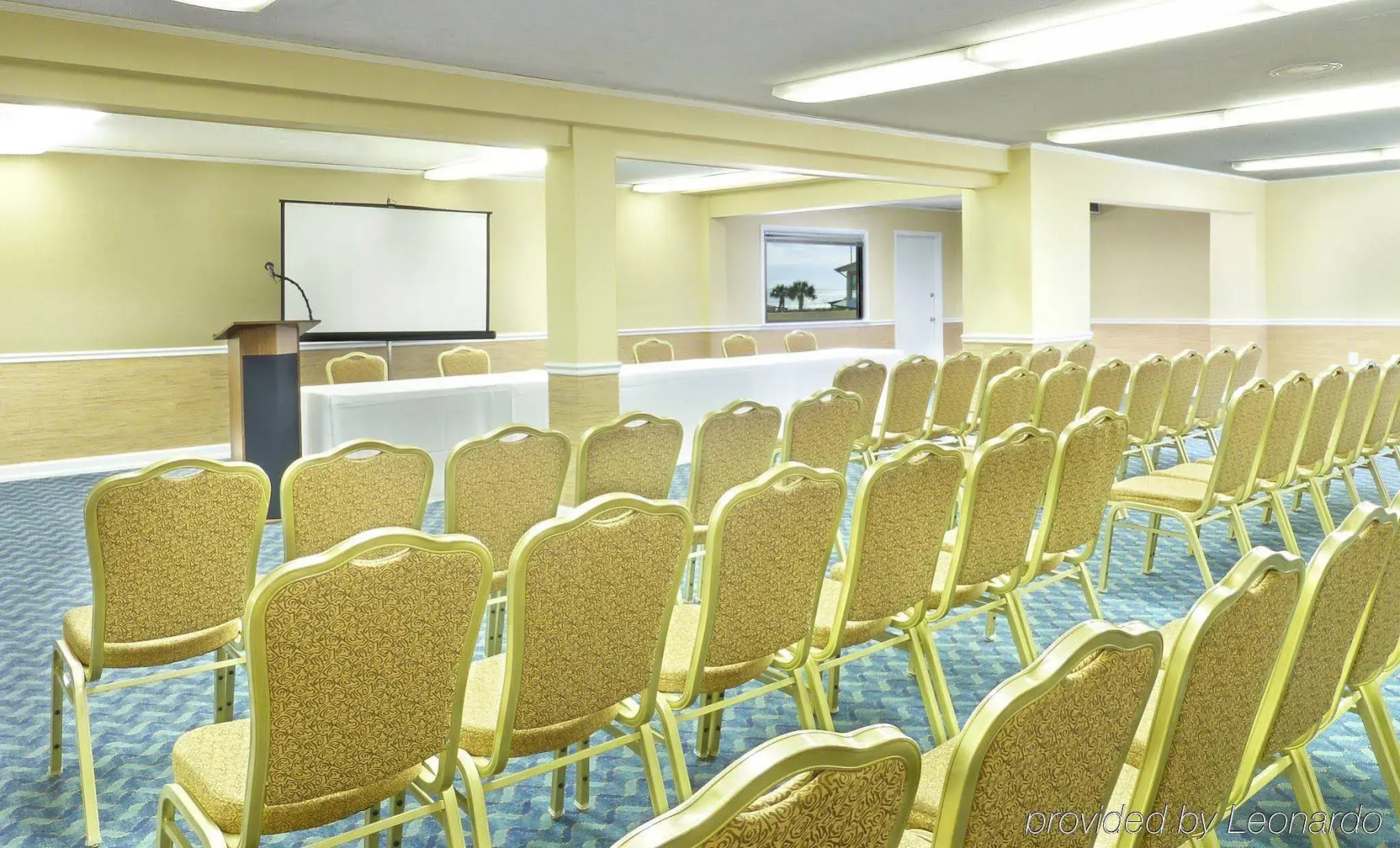 The Oceanfront Litchfield Inn