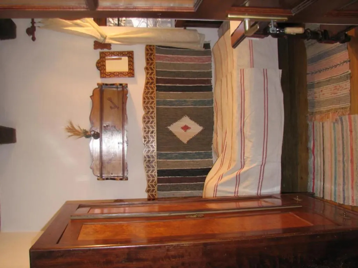 Cserépmadár szállás és Csinyálóház