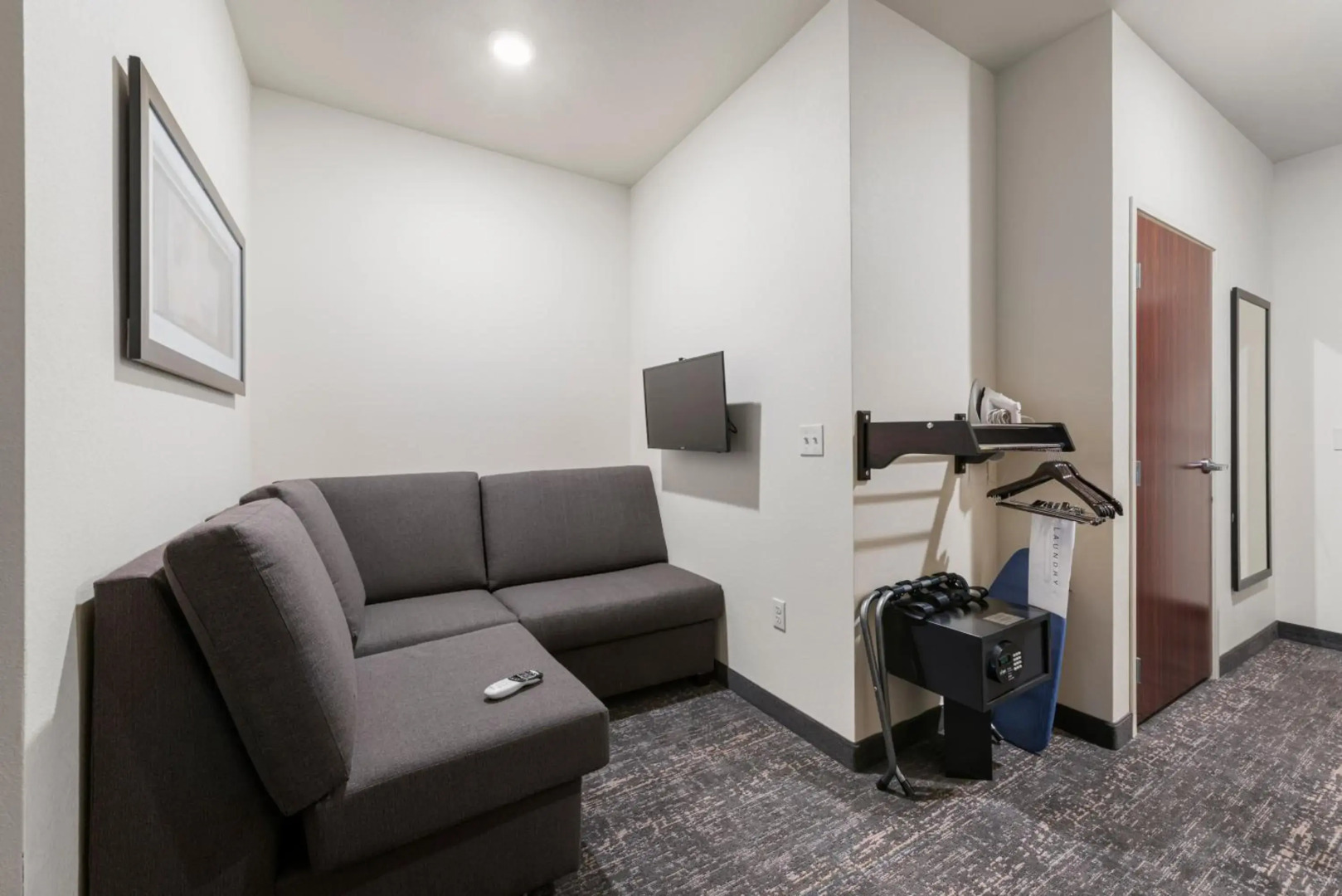 Cobblestone Hotel & Suites - Urbana