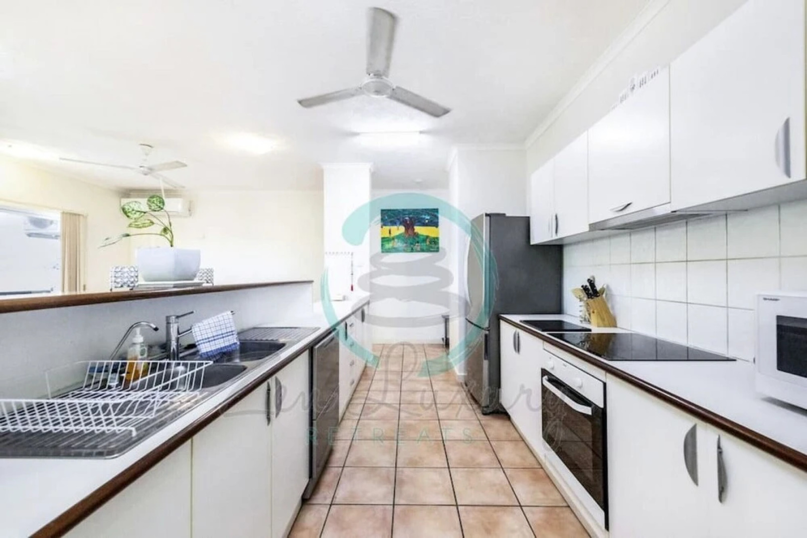 ZEN FORESHORE - 2 Bedroom Apt with Pool