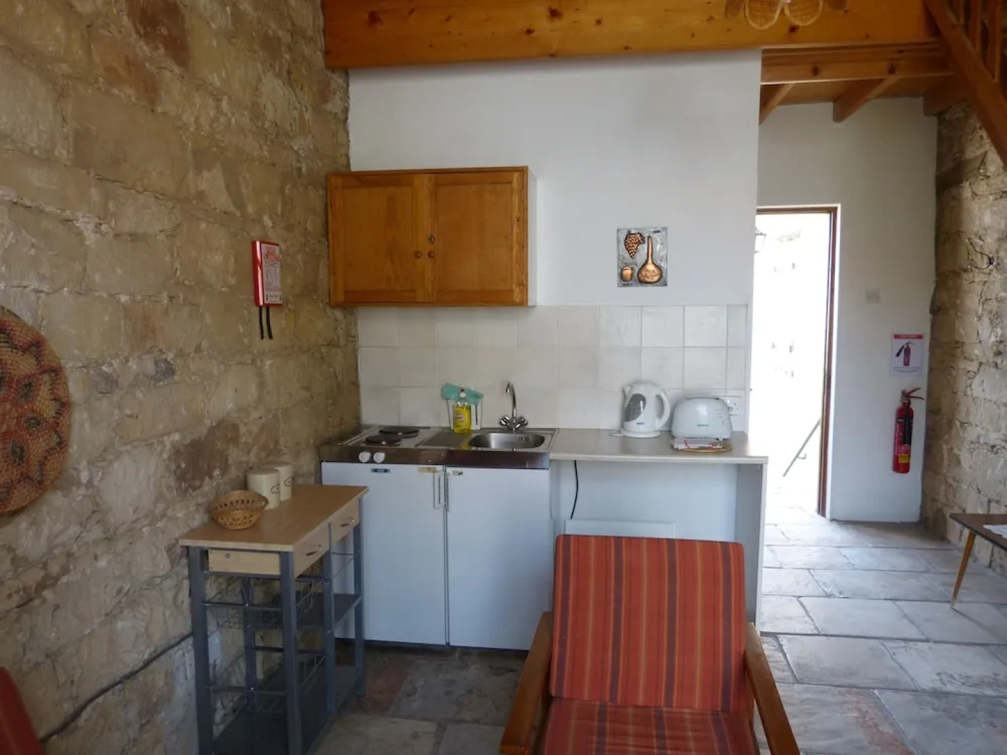 Nicolas and Marias Cottages