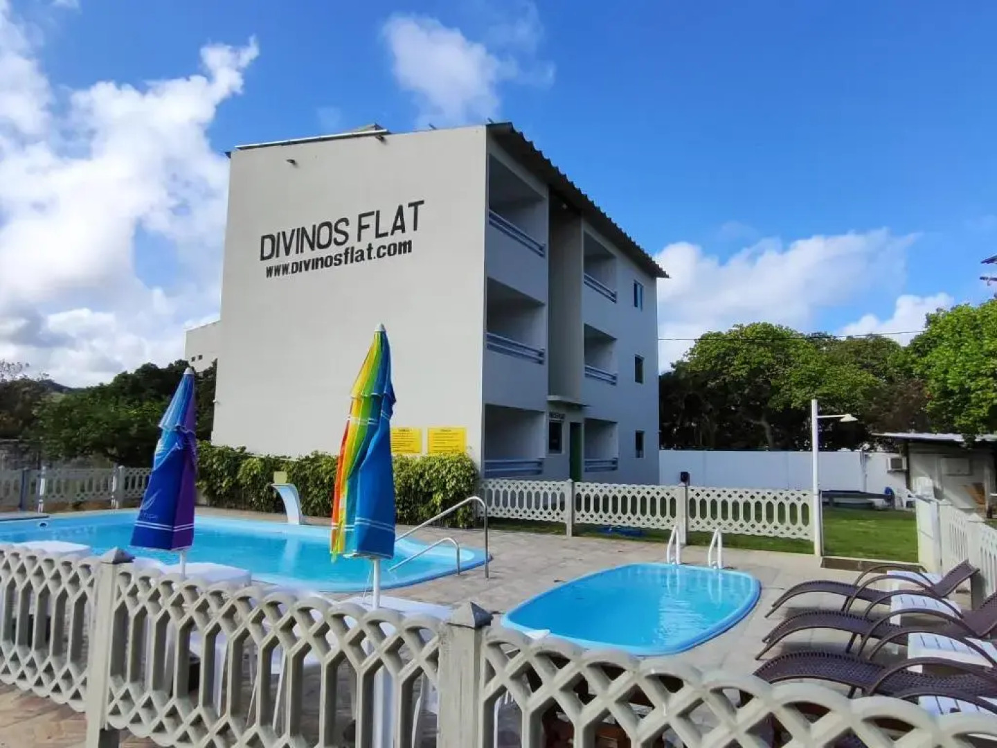 Carneiros Beach Resort