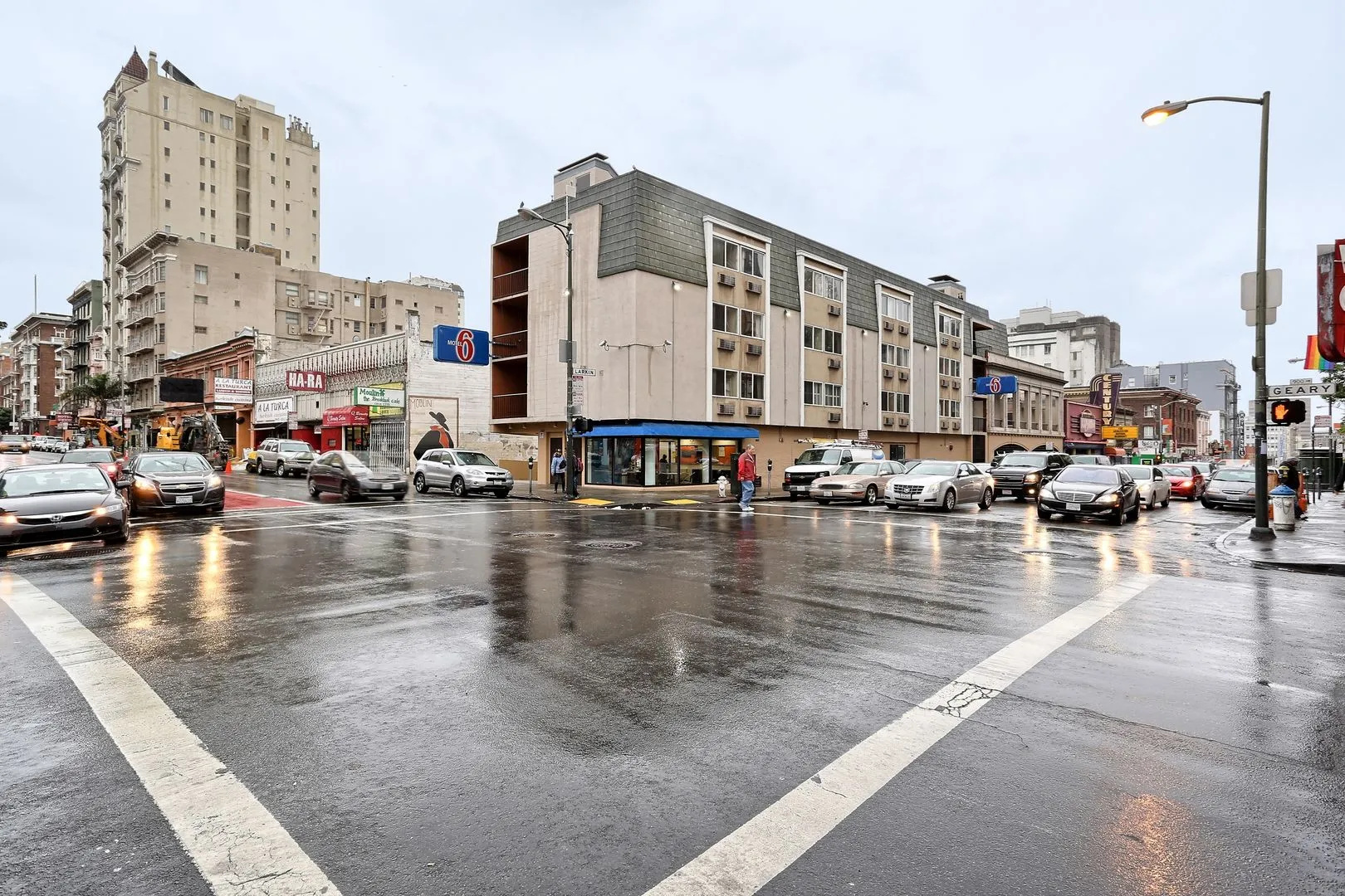 Cathedral Hill Hotel