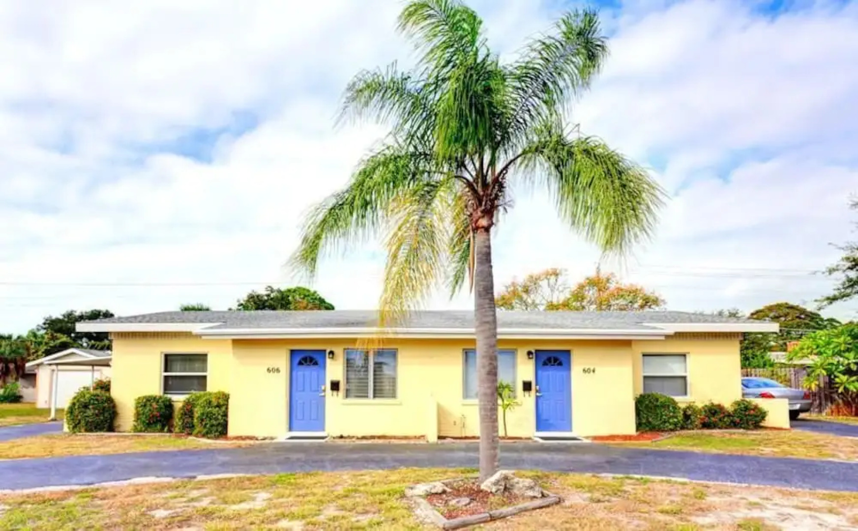 Venice Harbor 606 - Two Bedroom Home