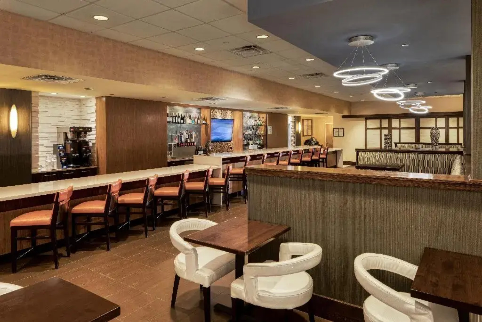 Holiday Inn Hotel & Suites Charleston West by IHG