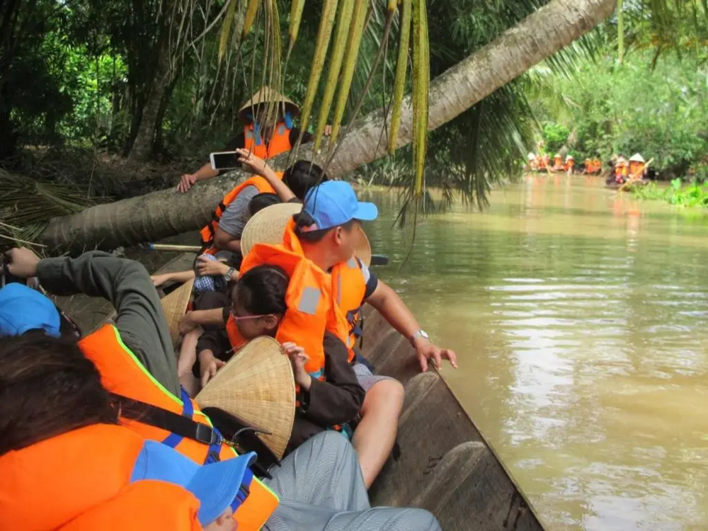 Rooster Mekong Garden & Villas