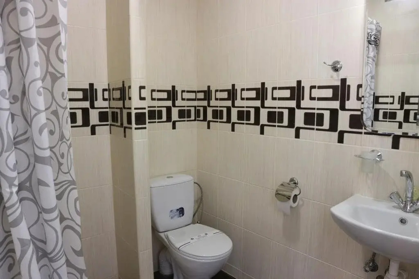 Orange Hotel