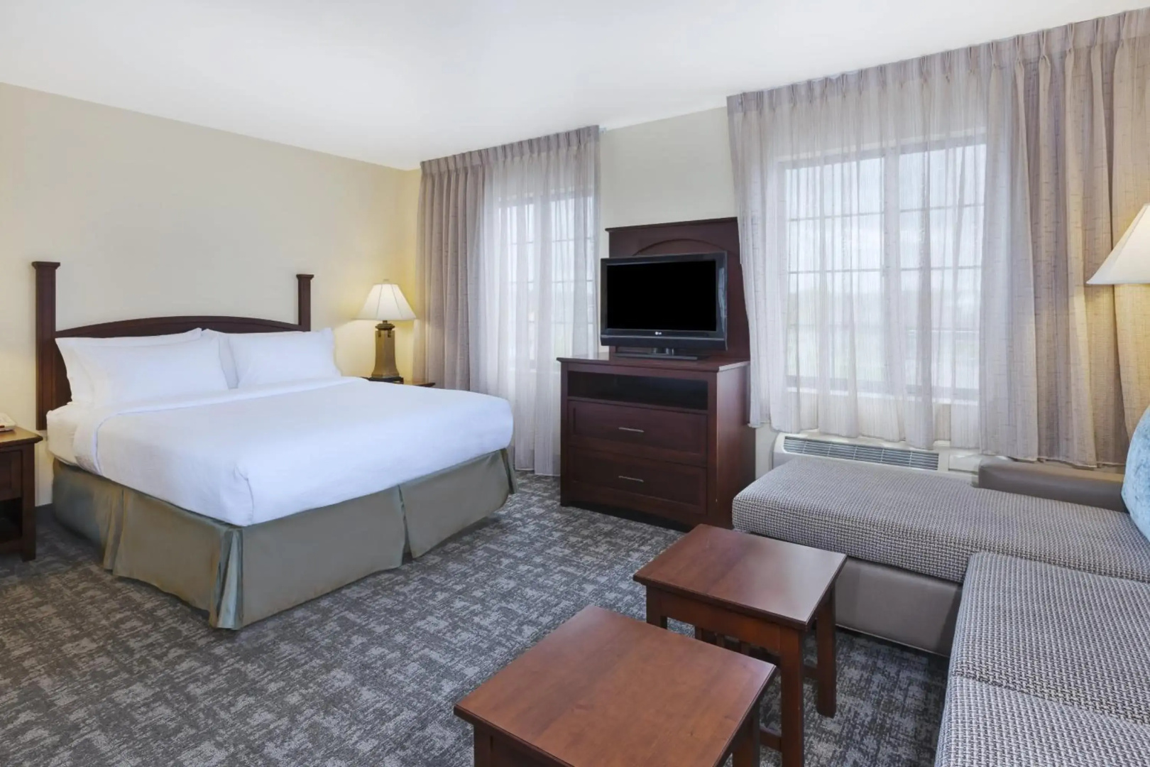 Staybridge Suites Lansing - Okemos by IHG