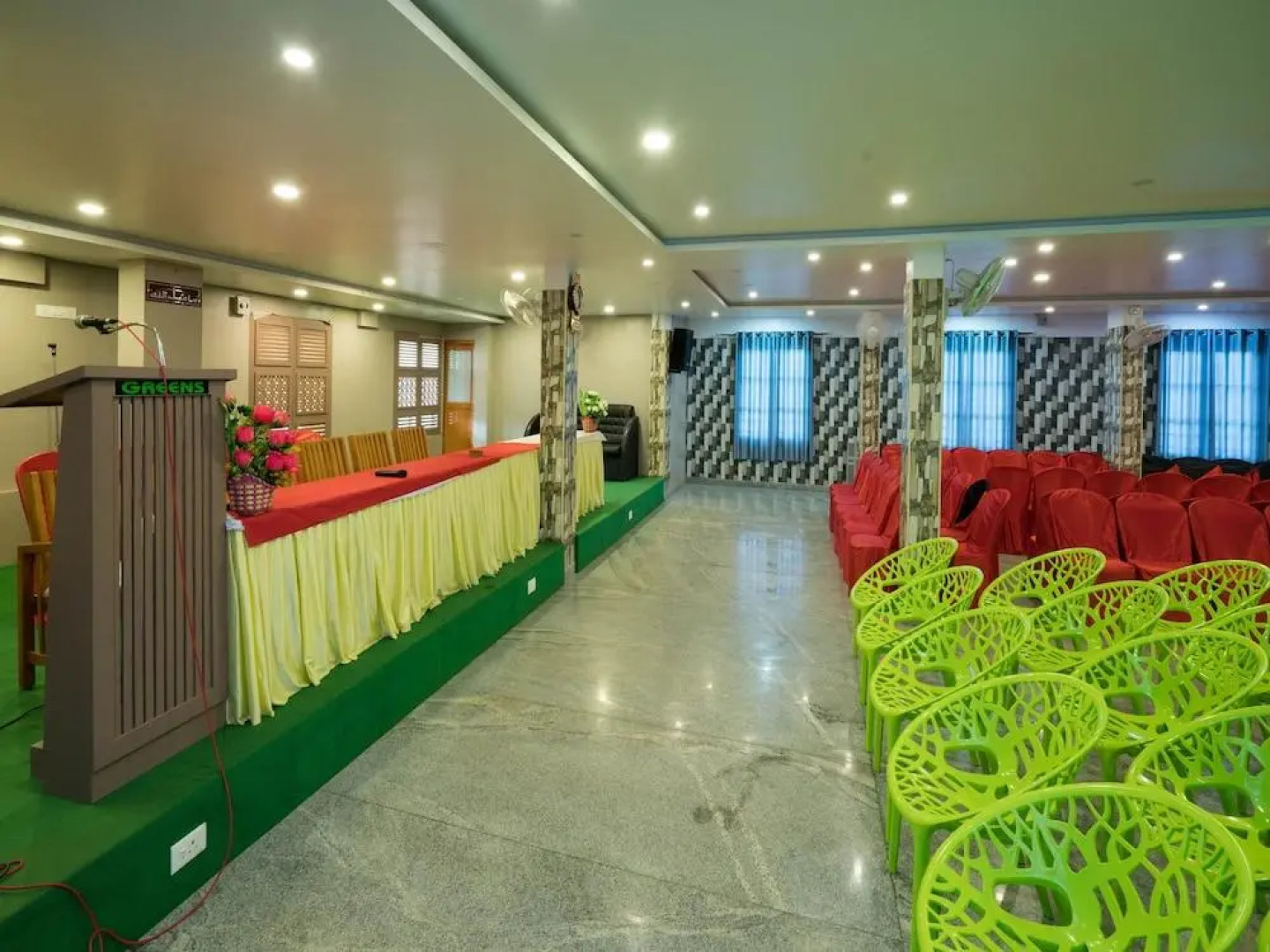 OYO 4678 Greens Residency