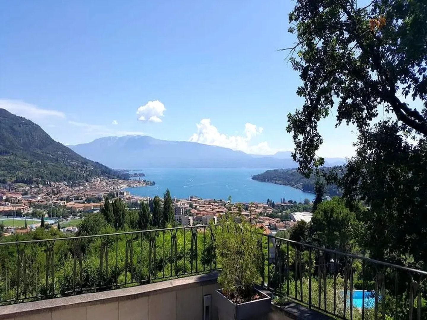 Upscale Villa in Salò Lombardy with Swimming Pool