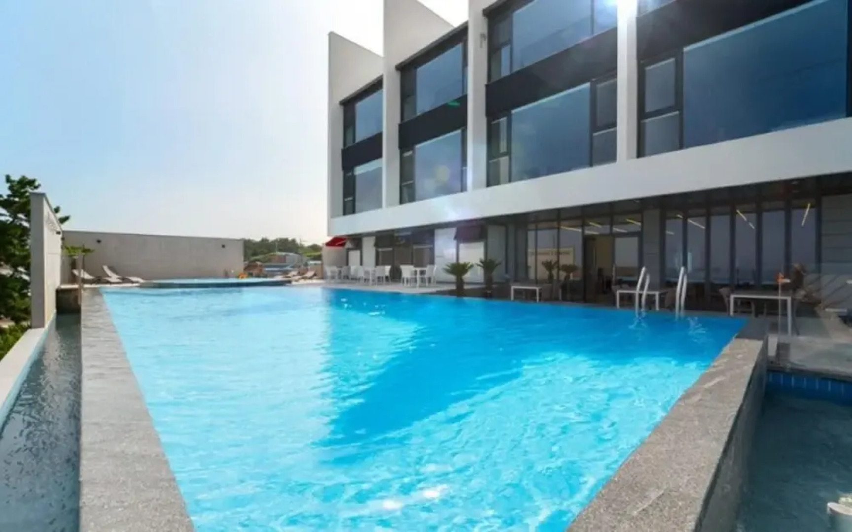 Pohang Red House Ocean Hills Pension