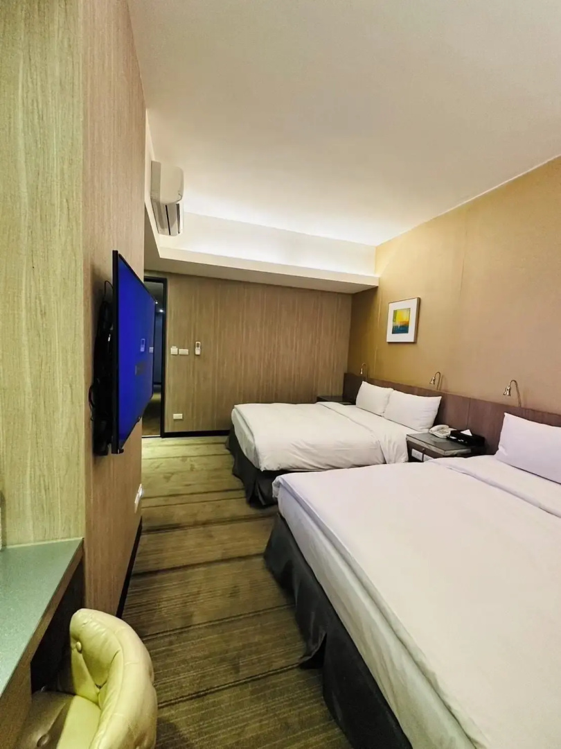 West.inn48 - Self Check-In Hotel