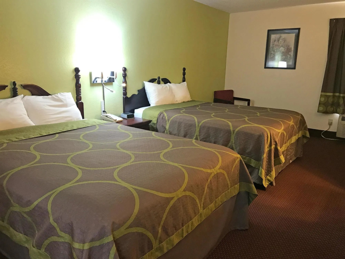 Super 8 by Wyndham Galesburg
