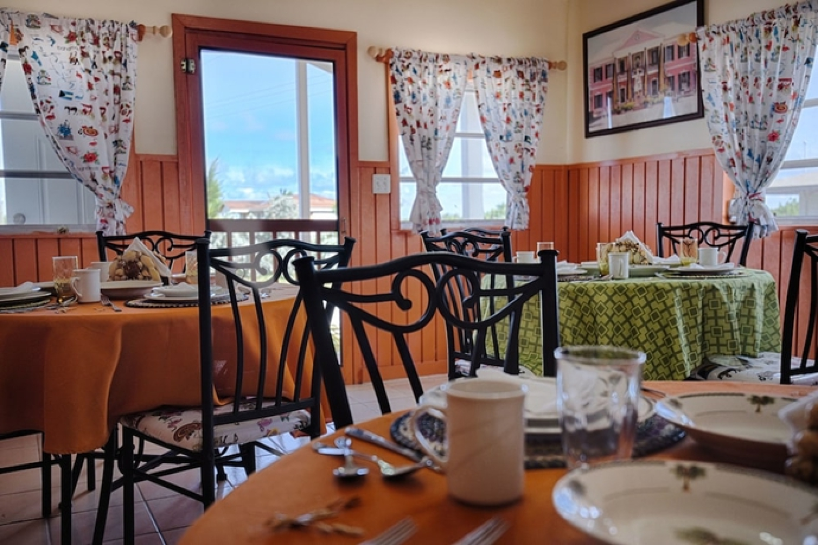 Chester's Highway Inn Bone Fish Lodge