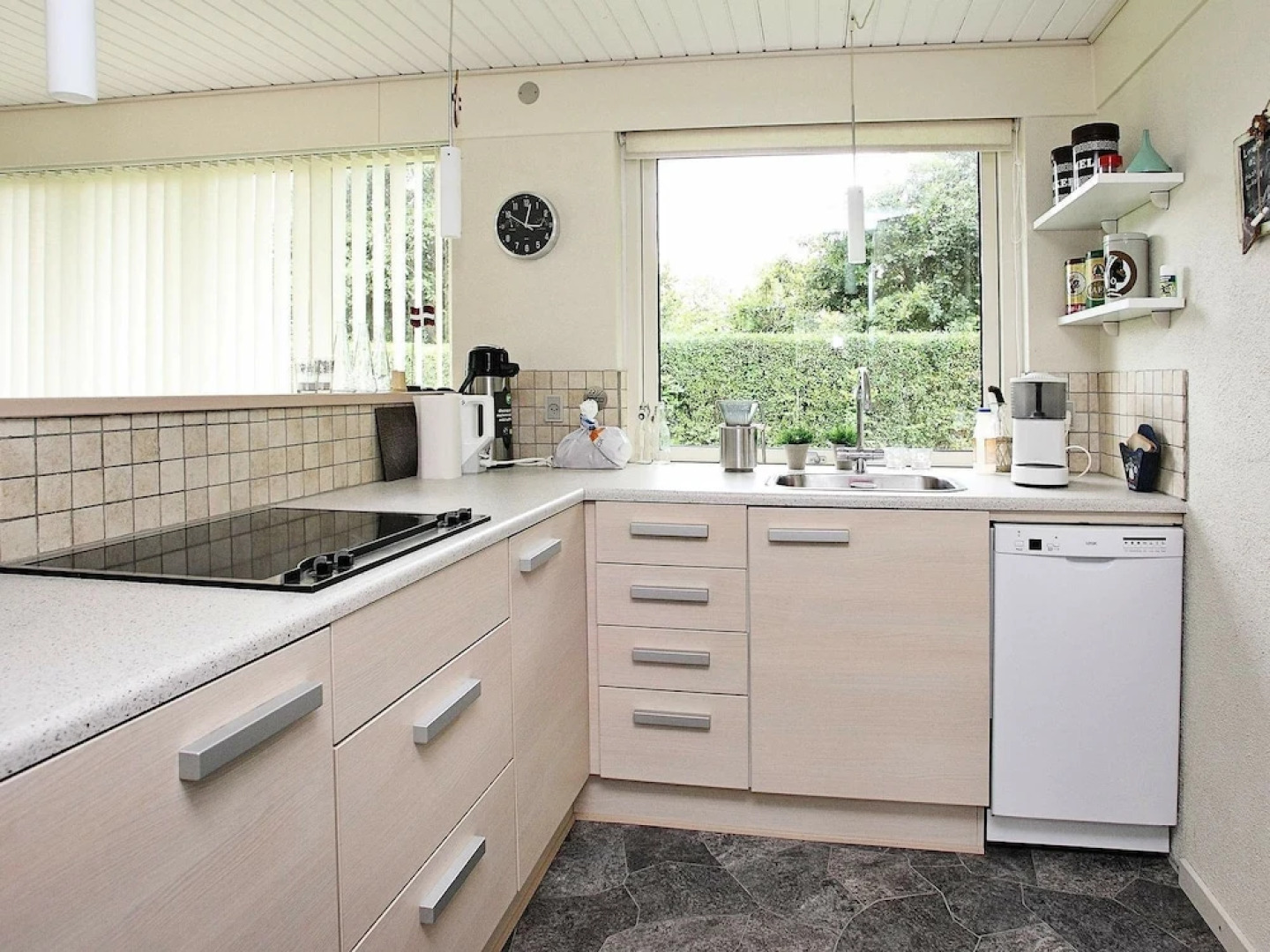 Peaceful Holiday Home in Vinderup With Roofed Terrace