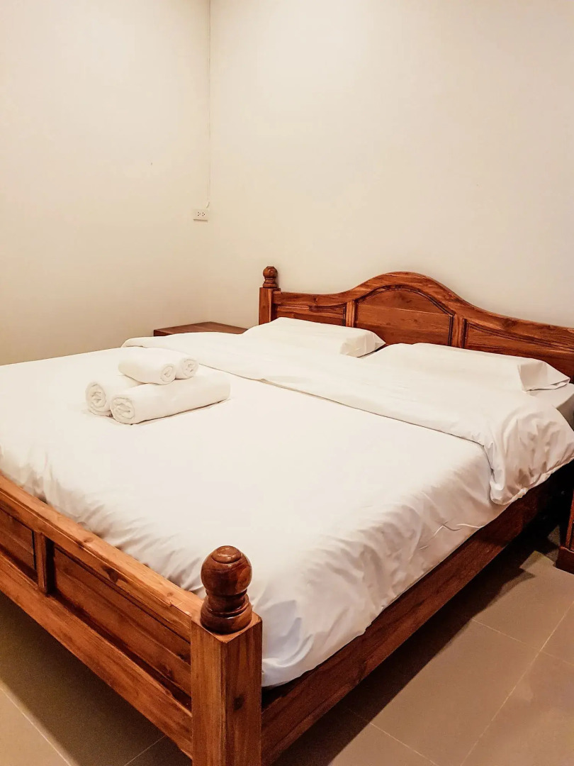 The Lake House Ko Yo