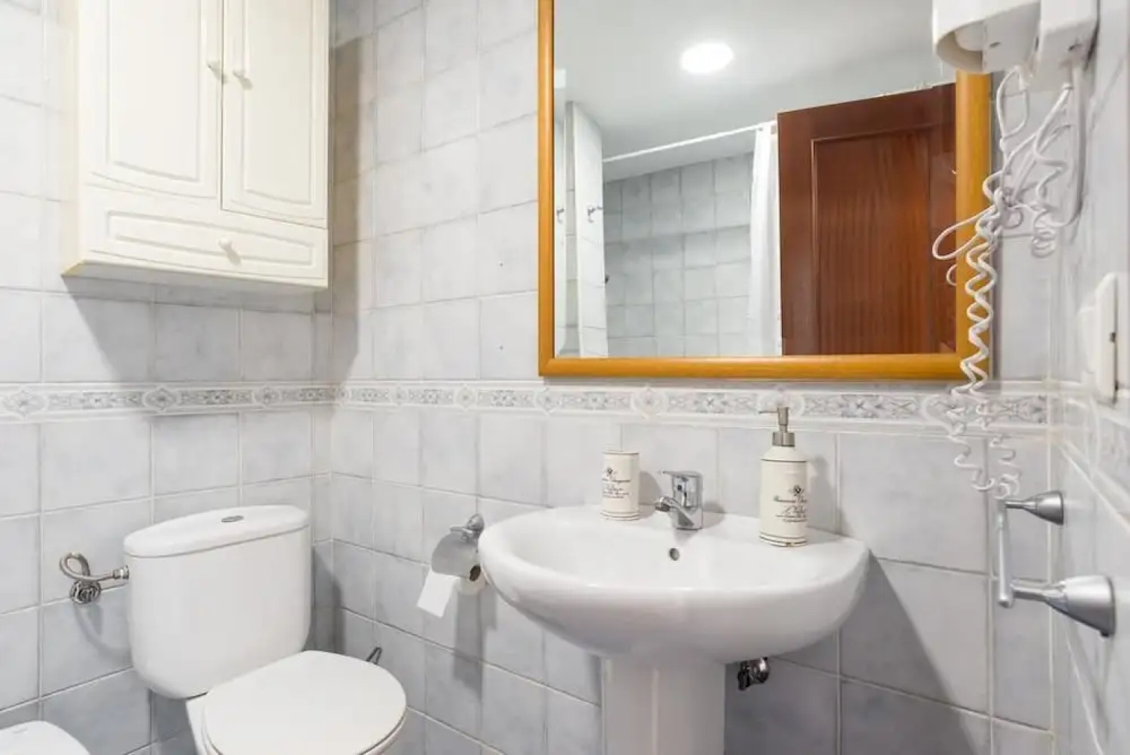 Malagasuite Lovely And Comfy