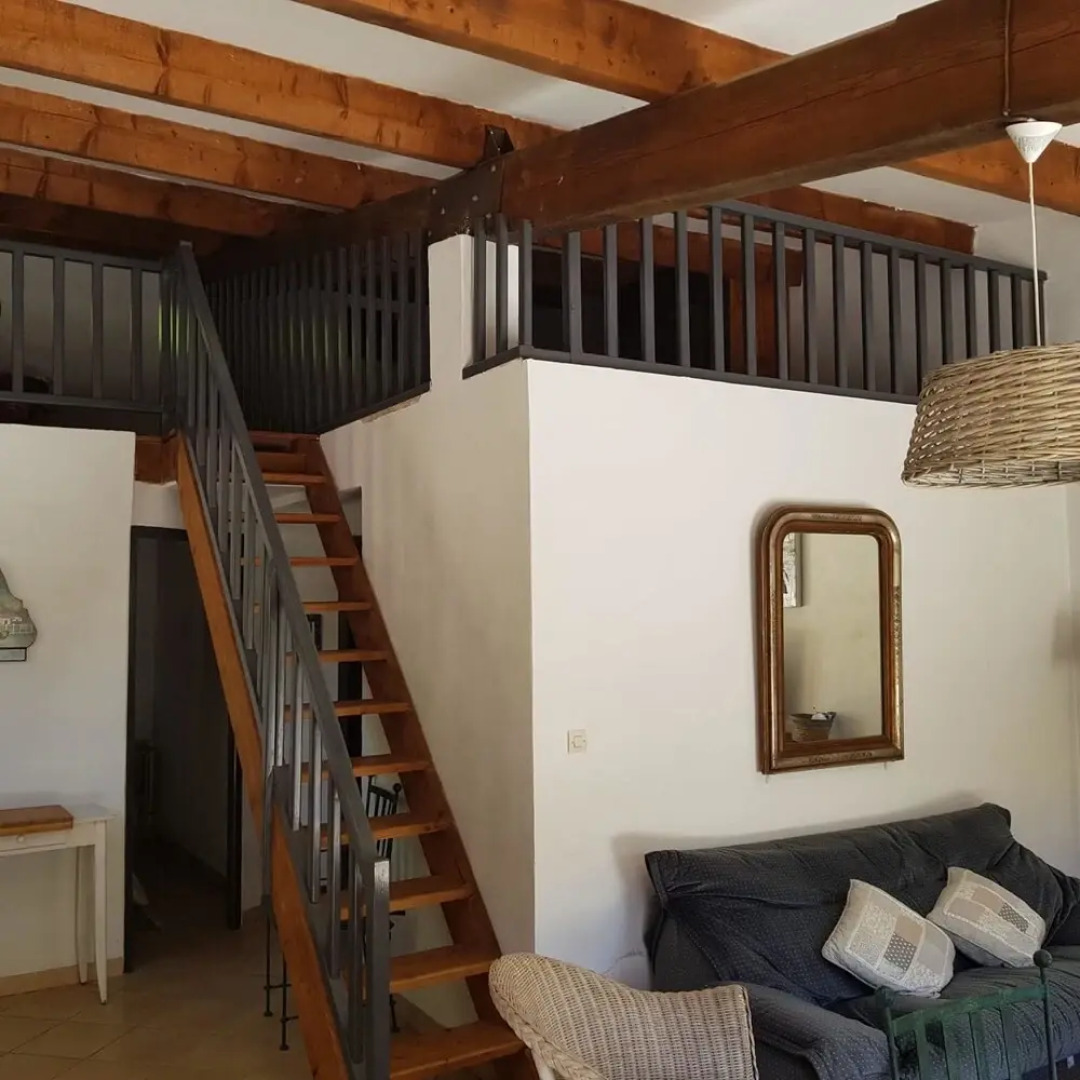 House With 3 Bedrooms in Saint-julien-de-la-nef, With Wonderful Mountain View, Pool Access and Enclosed Garden - 80 km From the Beach