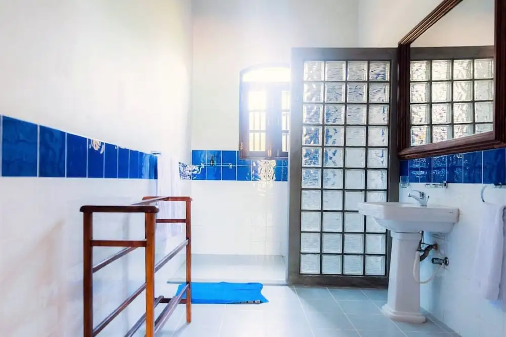 South Point Abbey Whole Villa 4 Bedroom (Sleeps 9)