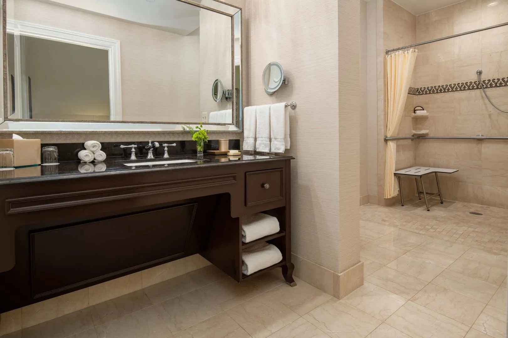 The Roosevelt New Orleans, A Waldorf Astoria Hotel