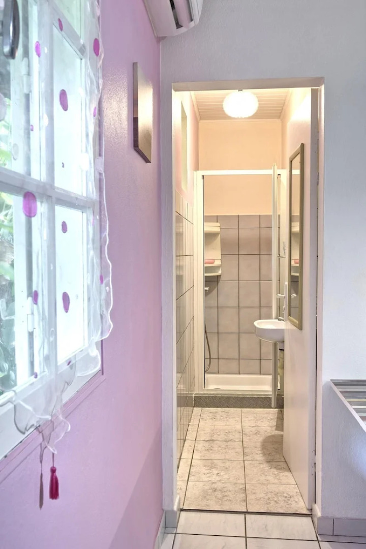 Studio in St-benoit, With Wonderful Mountain View, Pool Access, Enclos