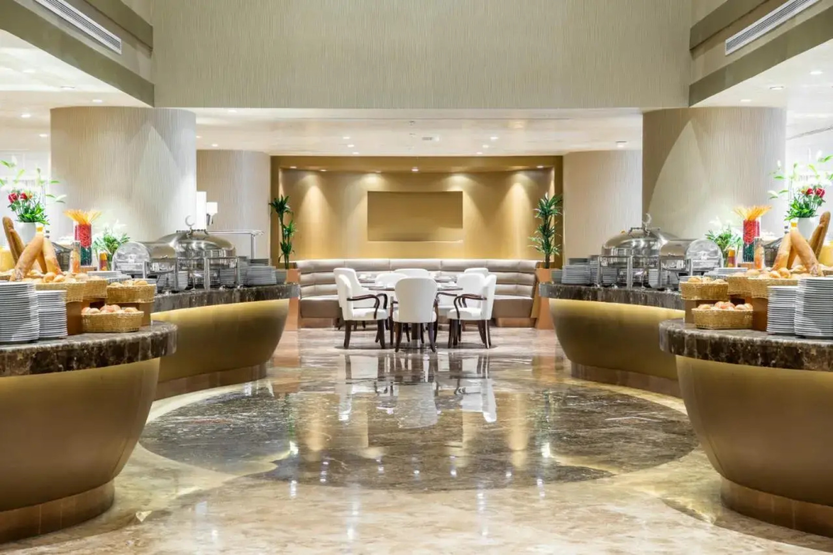 Отель Millennium Makkah Al Naseem