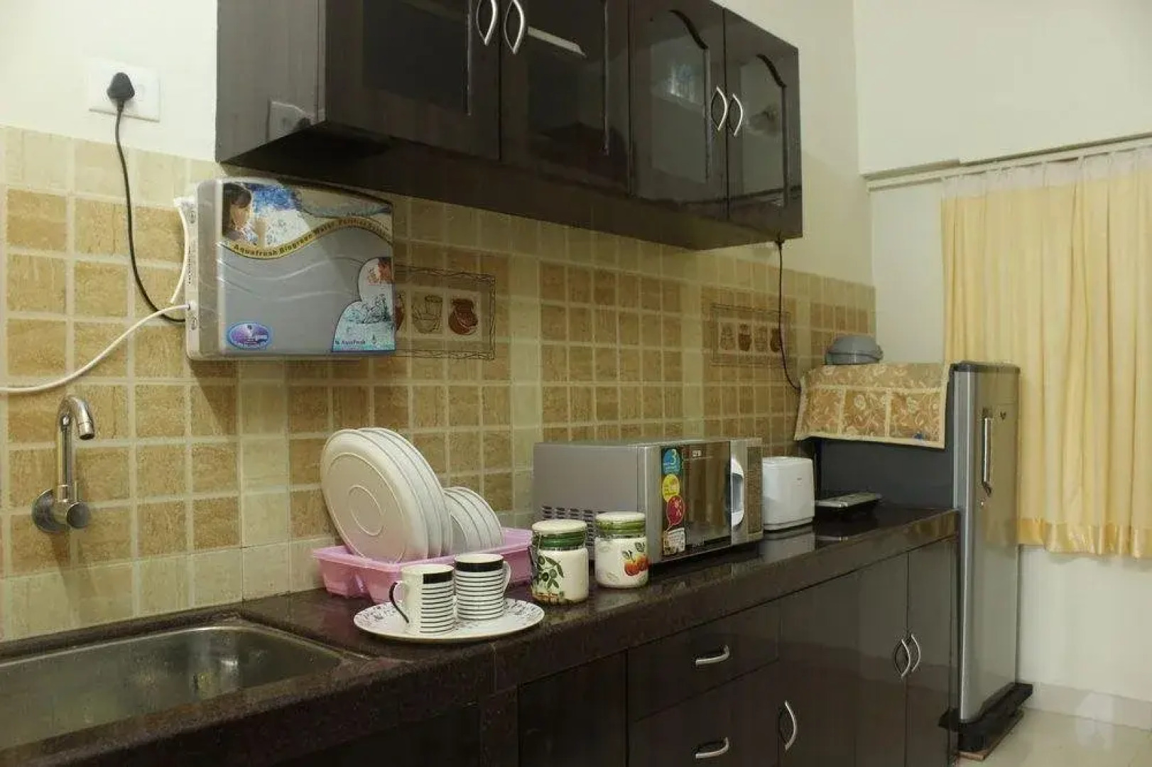 Sun N Sand Apartments