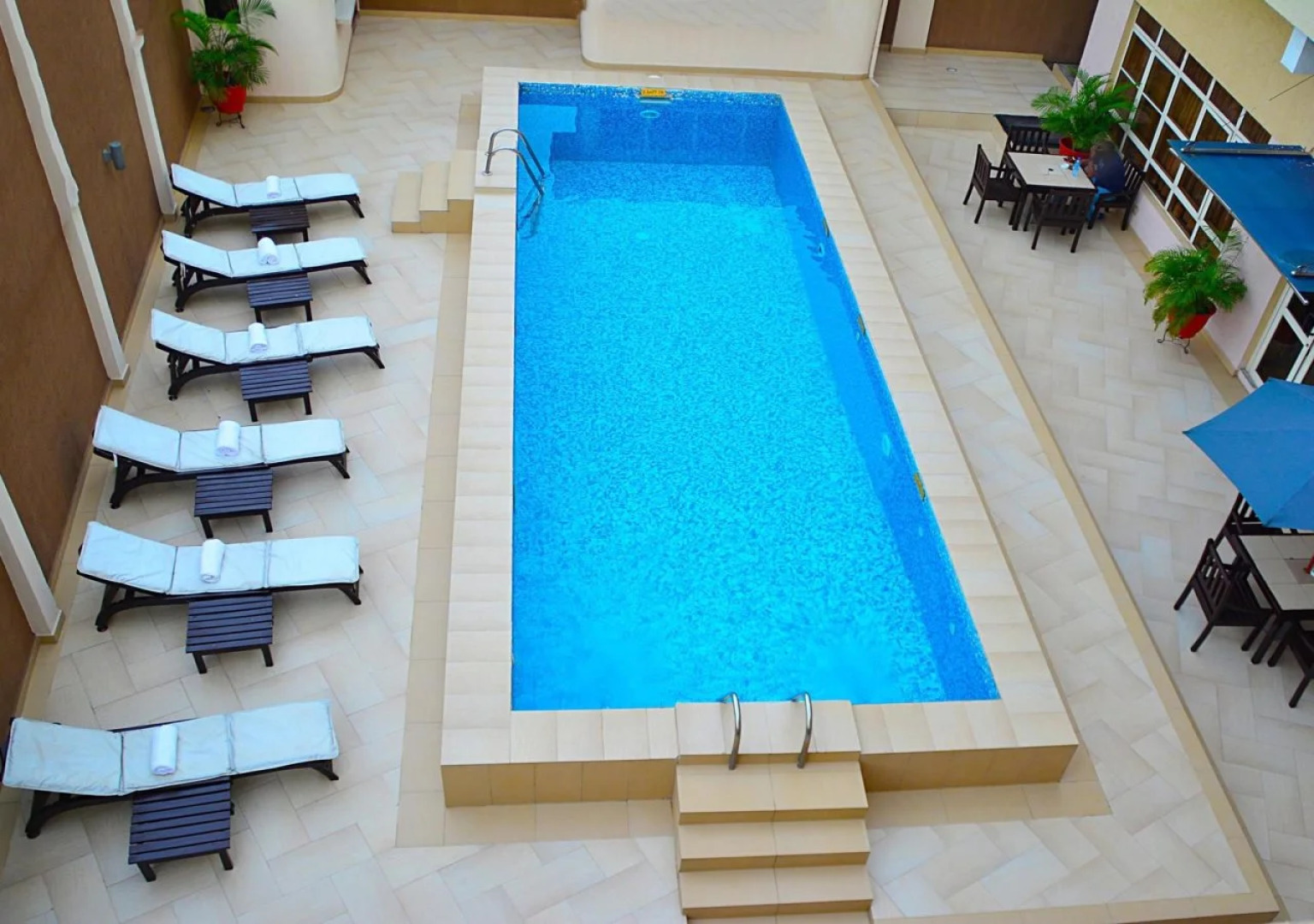 Plus Lagos Ikeja Hotel