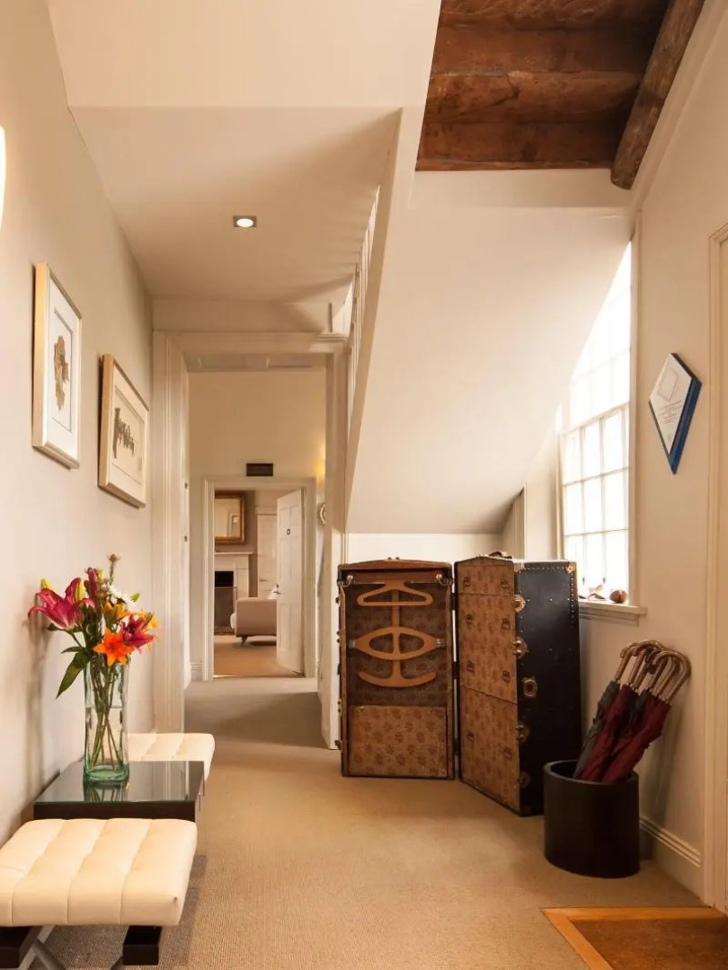 The Woodbridge Waterfront Rooms.