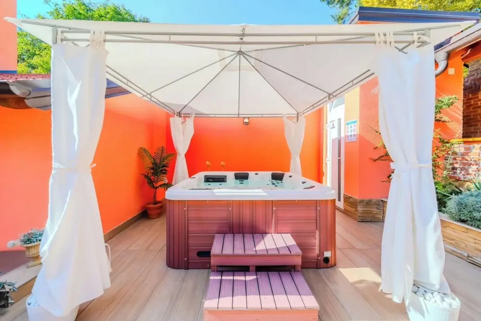 Countess House With Jacuzzi and Sauna