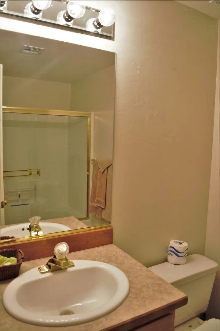 2 Bedroom Home in Mesquite #311 2 Bedrooms 3 Bathrooms Home