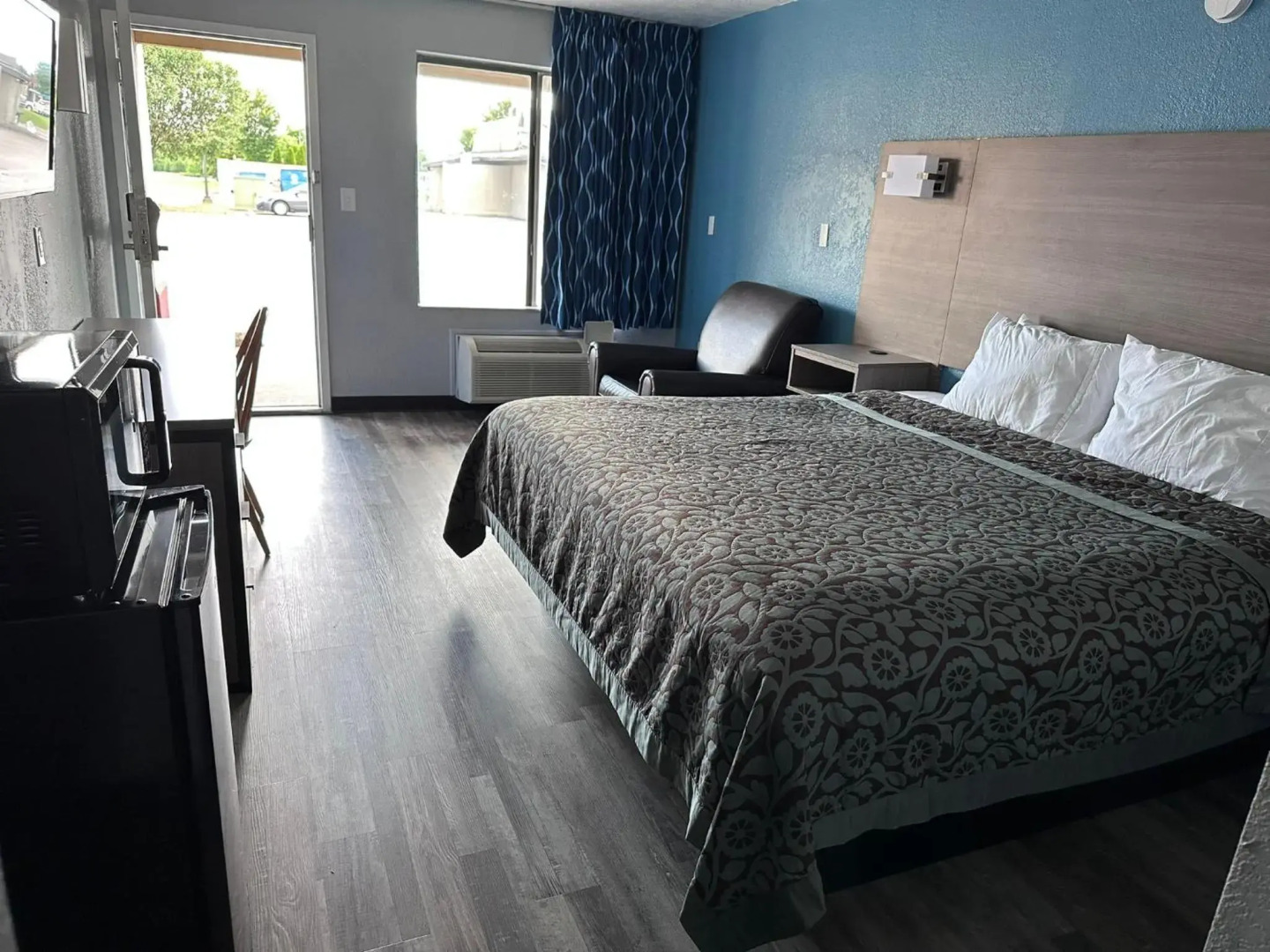 Americas Best Value Inn & Suites Murfreesboro