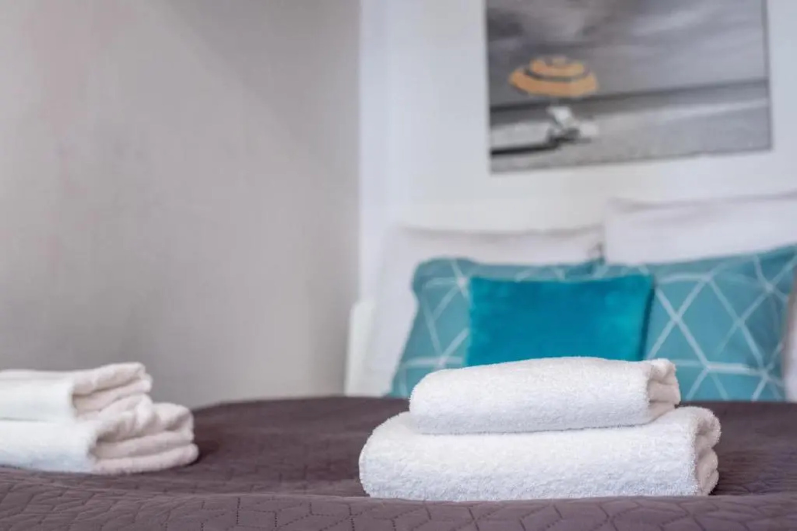 Central Quiet Studio B&B, airport connection