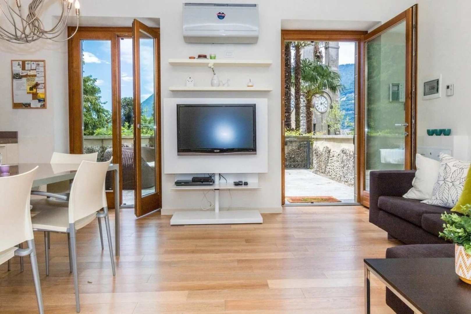 JOIVY Lake Como Waterfall House