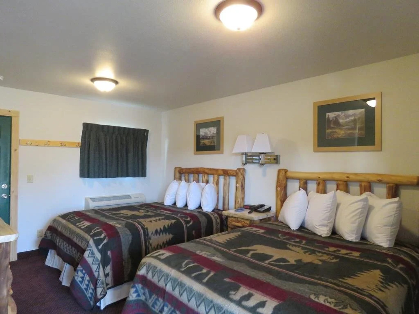 North Park Inn & Suites