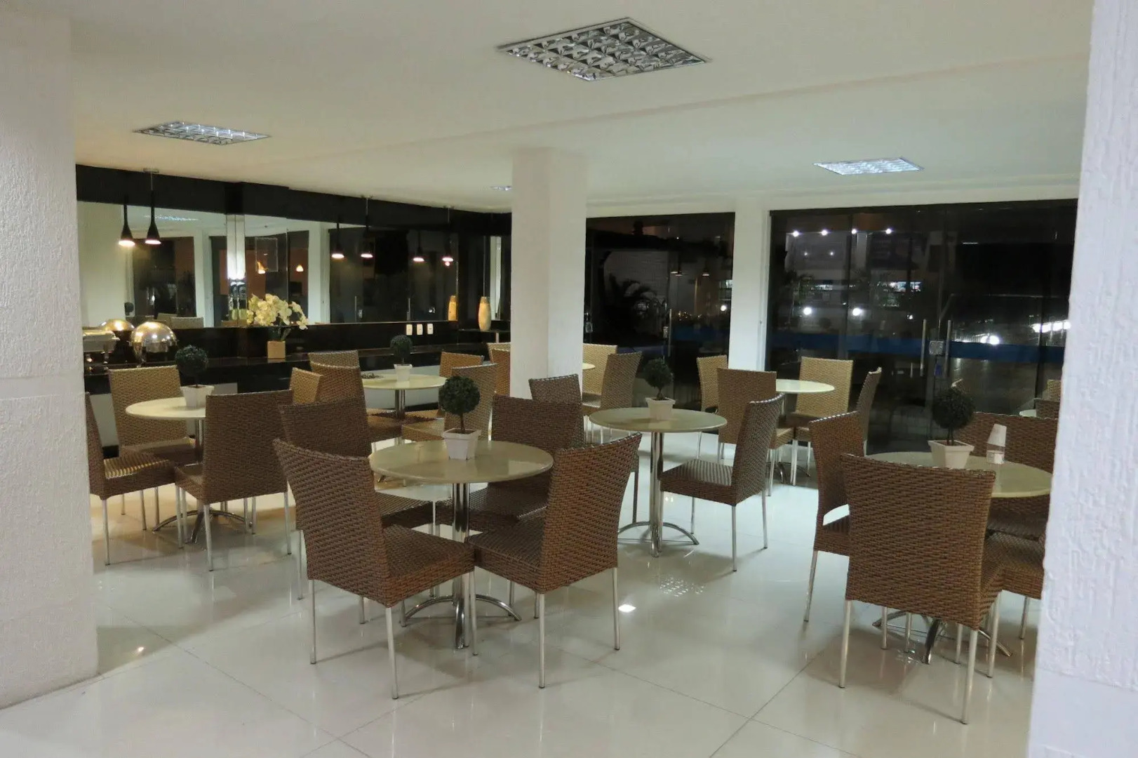 Las Brisas Beach Hotel